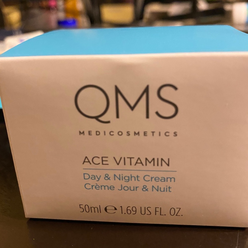 QMS MEDICOSMETICS ACE VITAMIN Day & Night Cream